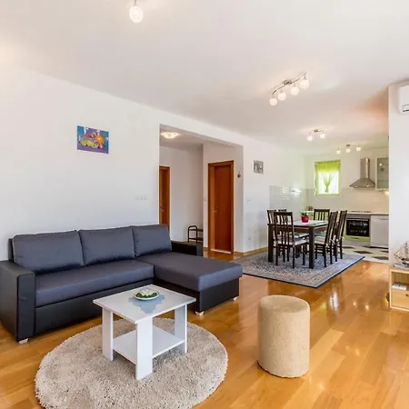 Apartman U Tihom Kraju 3* Stobreč