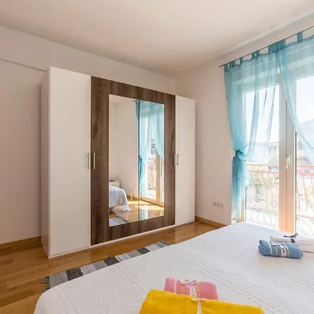 Apartman U Tihom Kraju 3*