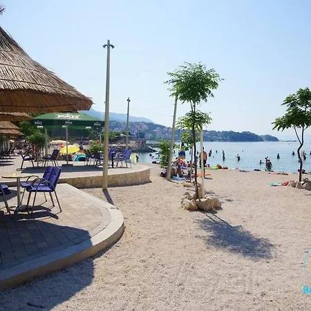 Apartman U Tihom Kraju Konukevi 3*